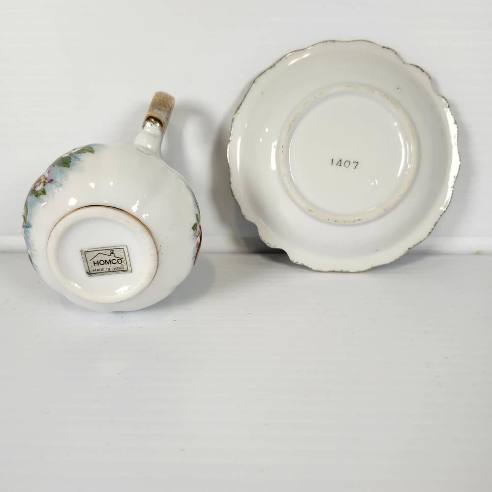 HOMCO Miniature Pitcher and Saucer Set Porcelain Fruit Design Gold‎ Trim Japan